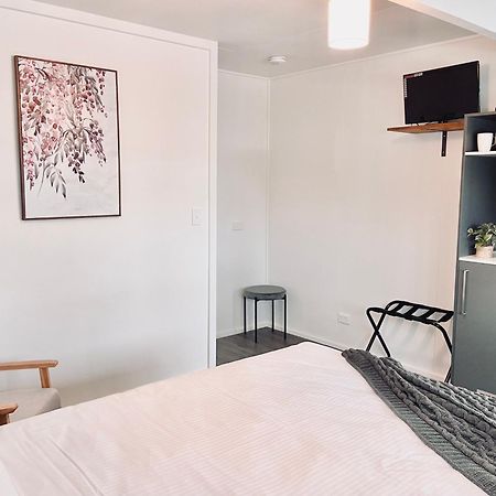 Motel On Becker Tintinara Екстер'єр фото